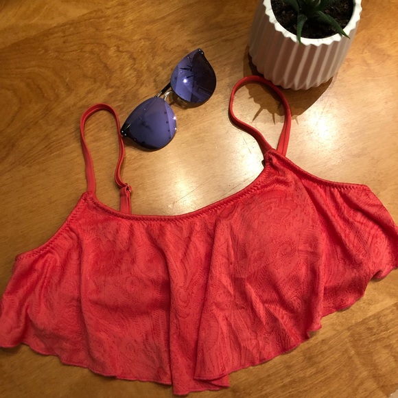Mossimo Supply Co. Other - Mossimo Coral Drapey Bikini Top - Sz L NWOT ☀️